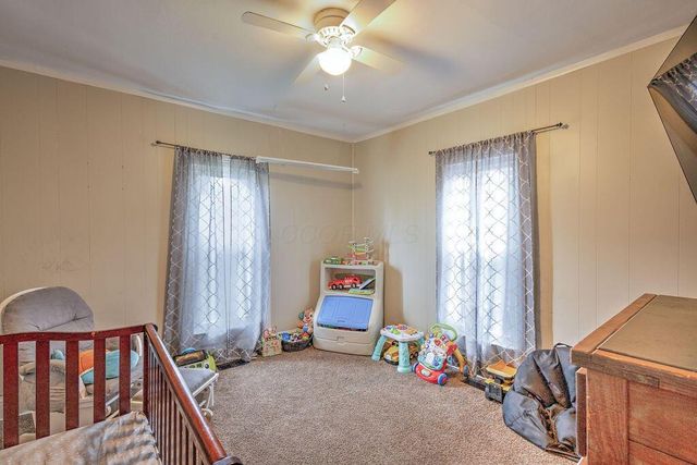 160 N Clayton Street, Centerburg, OH 43011