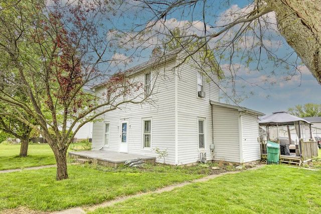 160 N Clayton Street, Centerburg, OH 43011