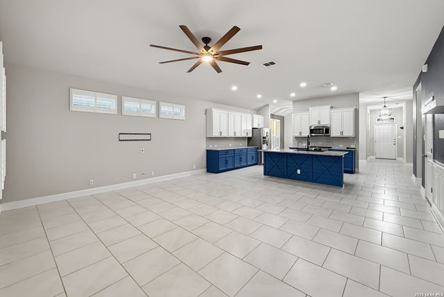 8530 Briscoe Fields, San Antonio, TX 78254