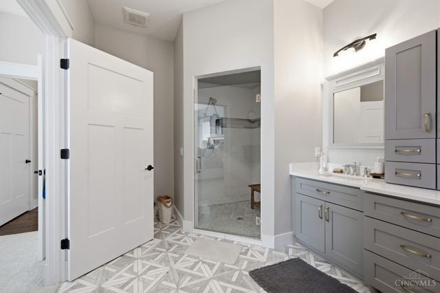 5739 Sanctuary Place, Cincinnati, OH 45230