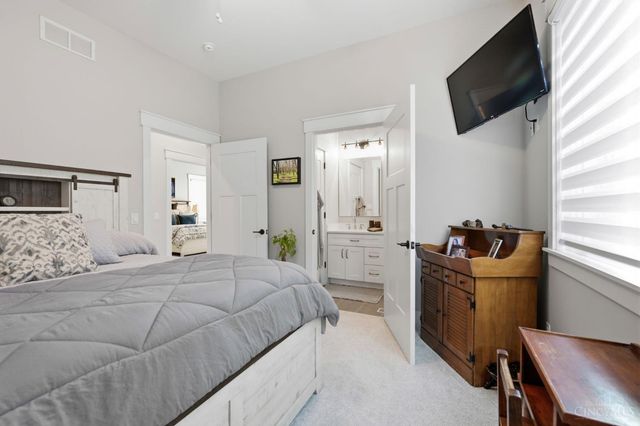 5739 Sanctuary Place, Cincinnati, OH 45230