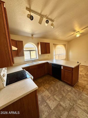 9334 E PLANA Avenue, Mesa, AZ 85212