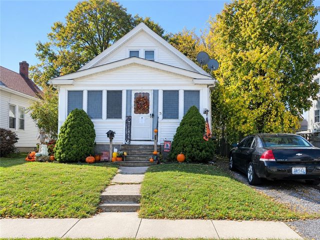 15 Baldwin Street, East Providence, RI 02914
