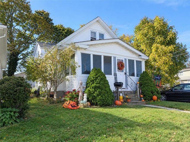15 Baldwin Street, East Providence, RI 02914