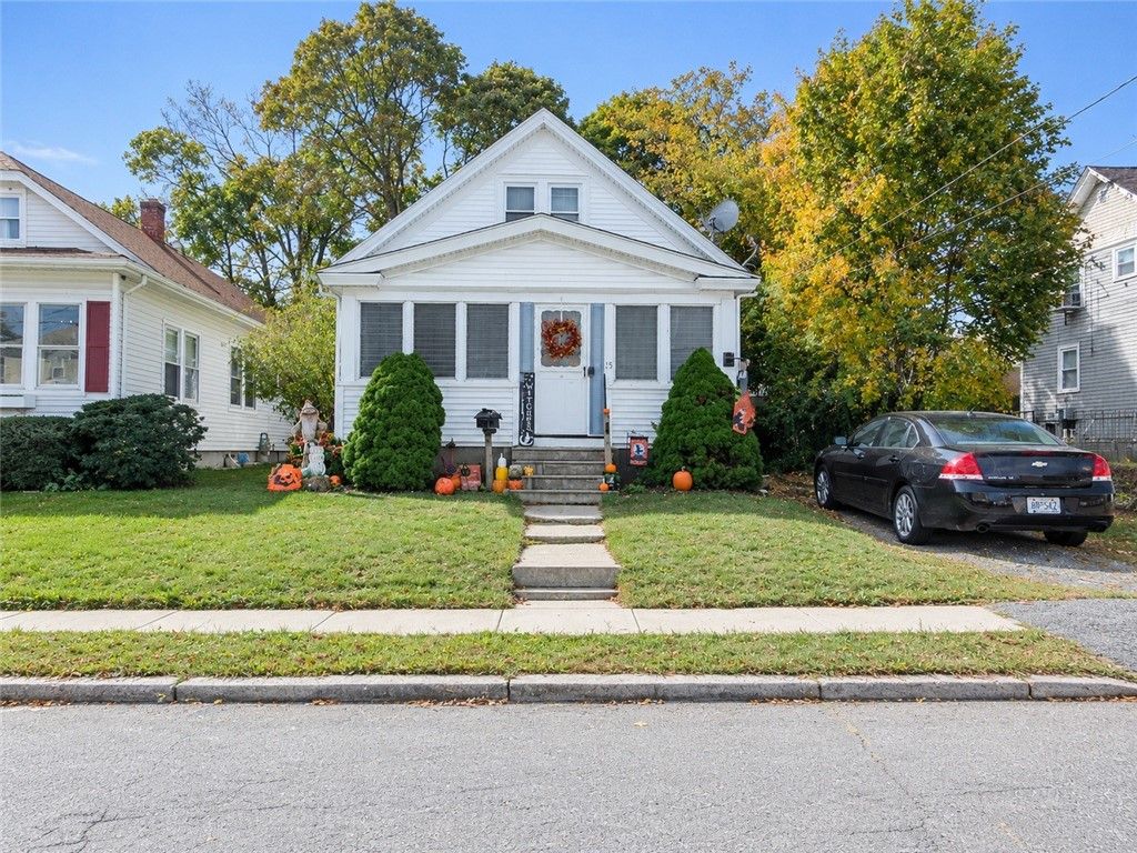 15 Baldwin Street, East Providence, RI 02914