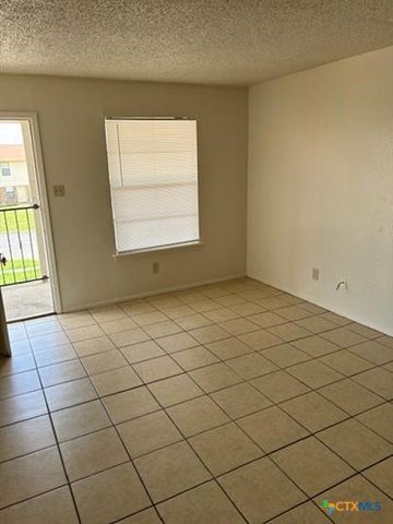 1104 Eastside Drive, Killeen, TX 76543