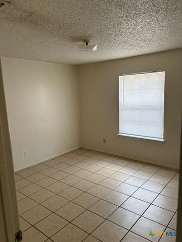 1104 Eastside Drive, Killeen, TX 76543