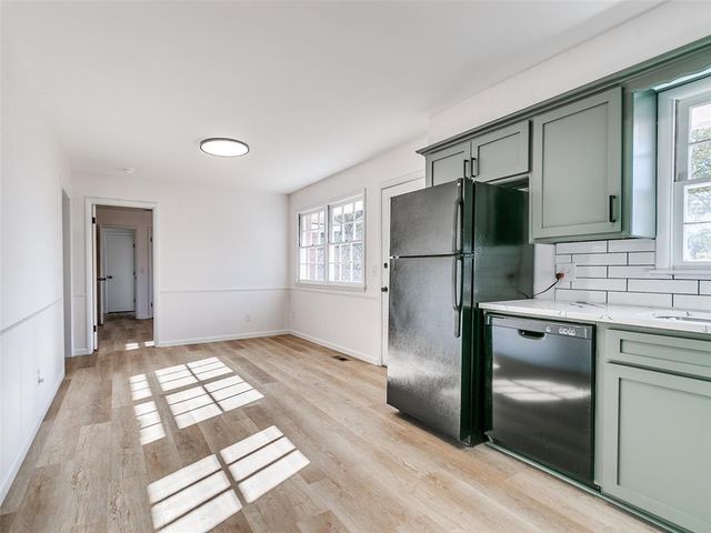 2720 Northampton Place, The Village, OK 73120