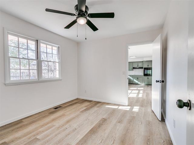 2720 Northampton Place, The Village, OK 73120