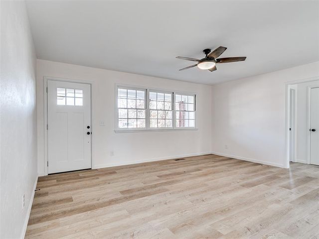 2720 Northampton Place, The Village, OK 73120