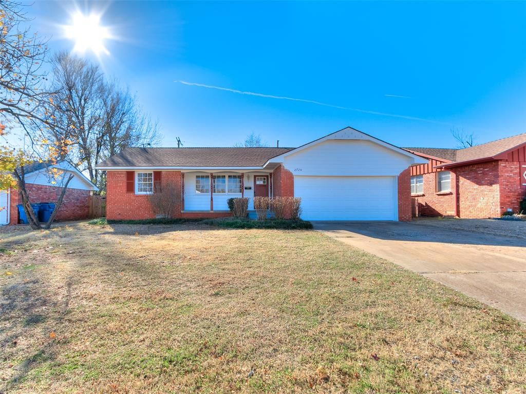 2720 Northampton Place, The Village, OK 73120