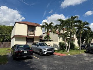 10053 NW 4th Ln 10053, Miami, FL 33172