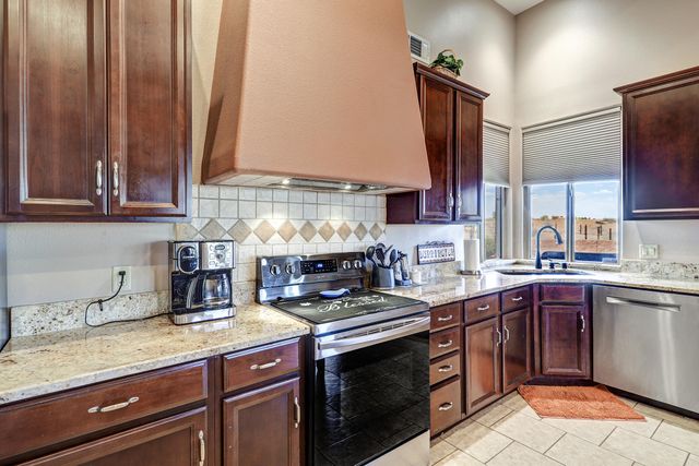 5525 Vera Cruz Road NE, Rio Rancho, NM 87144