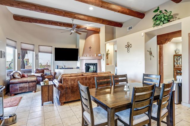5525 Vera Cruz Road NE, Rio Rancho, NM 87144
