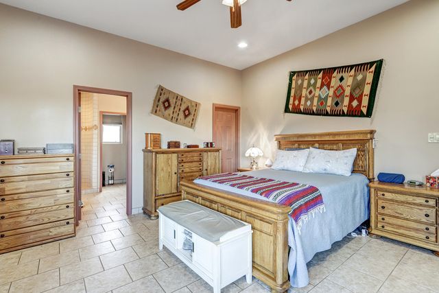 5525 Vera Cruz Road NE, Rio Rancho, NM 87144