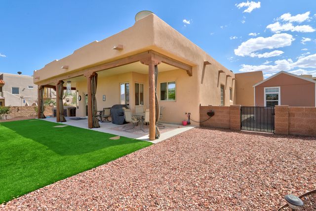 5525 Vera Cruz Road NE, Rio Rancho, NM 87144