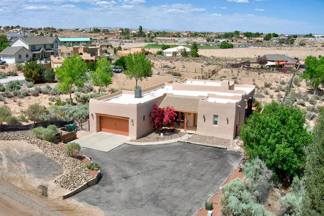 5525 Vera Cruz Road NE, Rio Rancho, NM 87144
