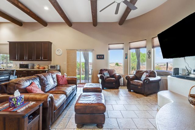 5525 Vera Cruz Road NE, Rio Rancho, NM 87144