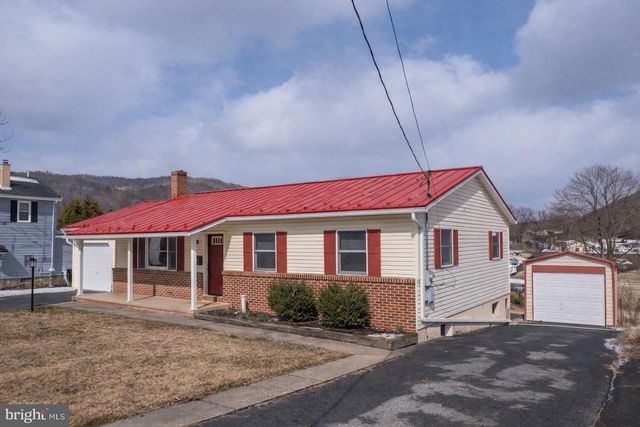 329 E BEAVER ST, Bellefonte, PA 16823