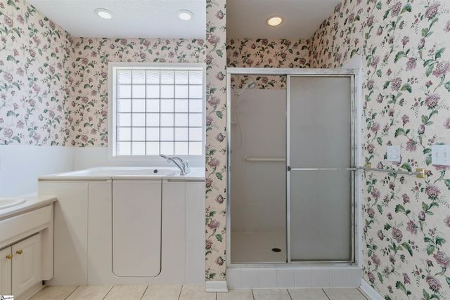 172 Roberts Meadow Loop, Spartanburg, SC 29307