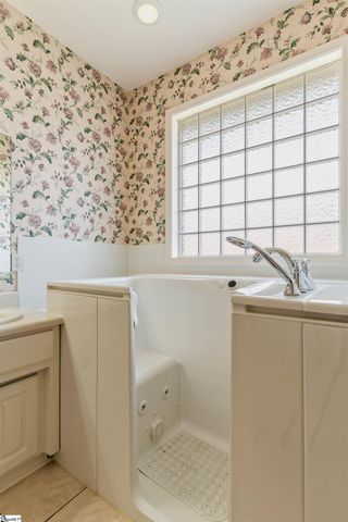 172 Roberts Meadow Loop, Spartanburg, SC 29307