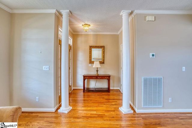 172 Roberts Meadow Loop, Spartanburg, SC 29307