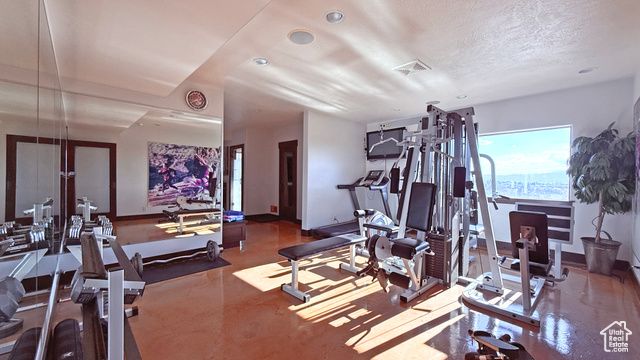 10432 S WASATCH BLVD, Sandy, UT 84092