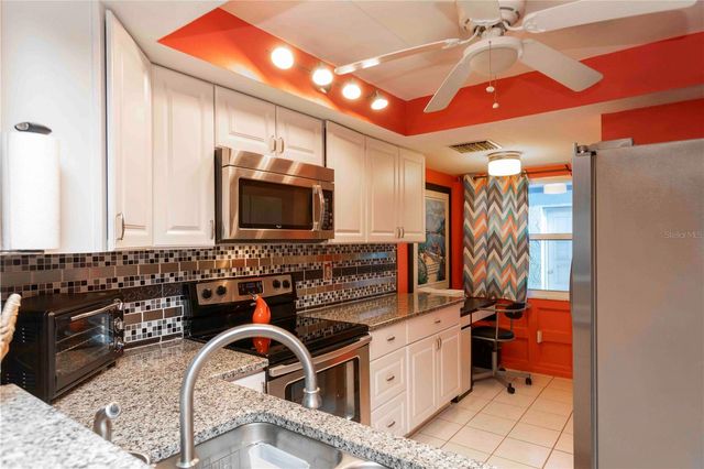 9639 GREENSKEEPER DRIVE 9639, New Port Richey, FL 34655