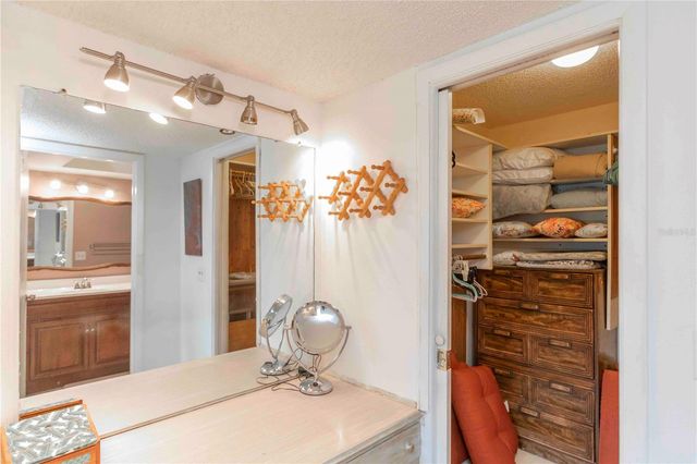 9639 GREENSKEEPER DRIVE 9639, New Port Richey, FL 34655