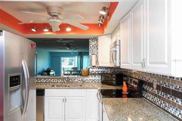 9639 GREENSKEEPER DRIVE 9639, New Port Richey, FL 34655