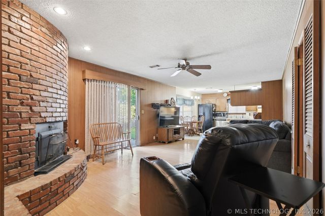 10628 E 18th Street, Tulsa, OK 74128