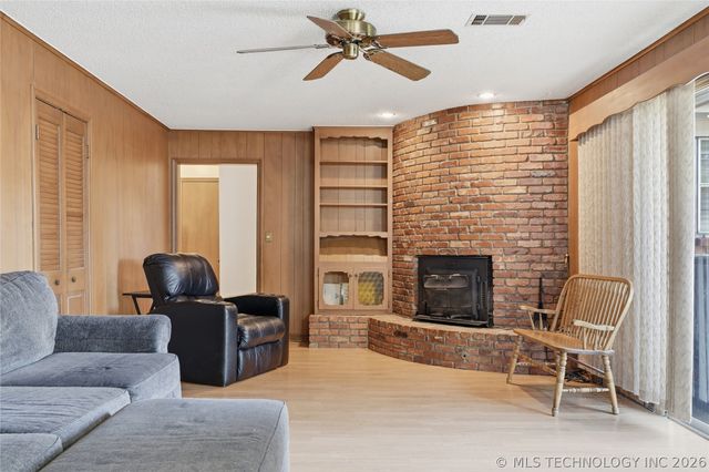 10628 E 18th Street, Tulsa, OK 74128