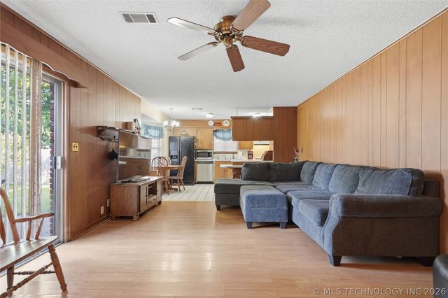 10628 E 18th Street, Tulsa, OK 74128