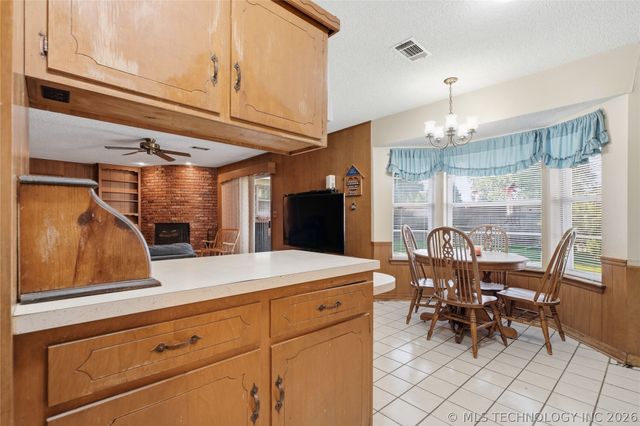 10628 E 18th Street, Tulsa, OK 74128