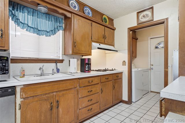 10628 E 18th Street, Tulsa, OK 74128