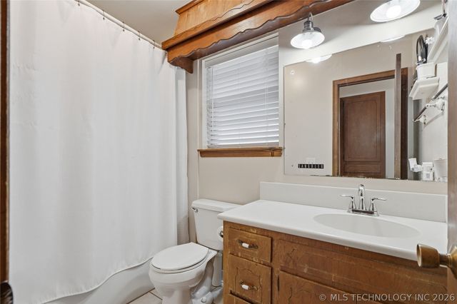 10628 E 18th Street, Tulsa, OK 74128