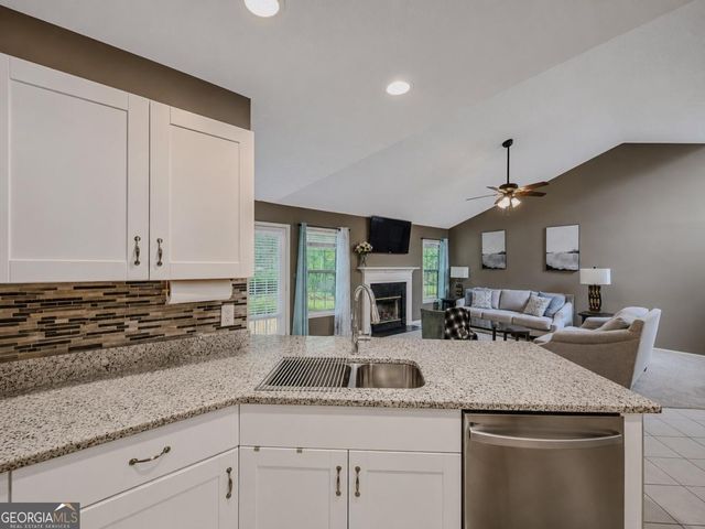 530 Flintlock Drive, Dacula, GA 30019