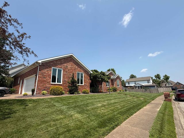 5844 Flagstone Drive, Evansville, IN 47711