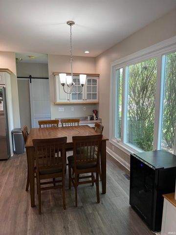 5844 Flagstone Drive, Evansville, IN 47711