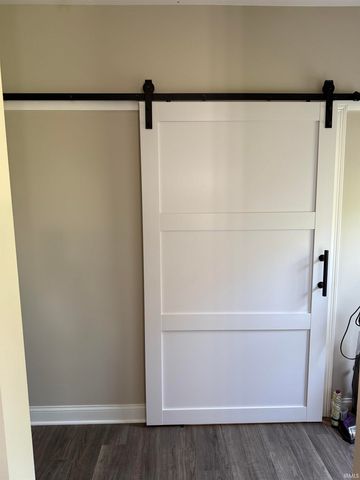 5844 Flagstone Drive, Evansville, IN 47711