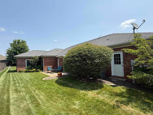 5844 Flagstone Drive, Evansville, IN 47711