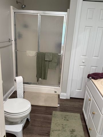 5844 Flagstone Drive, Evansville, IN 47711