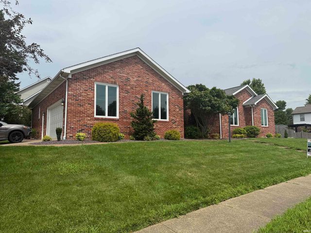 5844 Flagstone Drive, Evansville, IN 47711