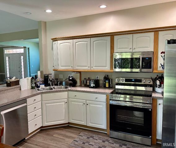 5844 Flagstone Drive, Evansville, IN 47711