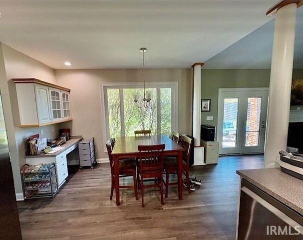 5844 Flagstone Drive, Evansville, IN 47711