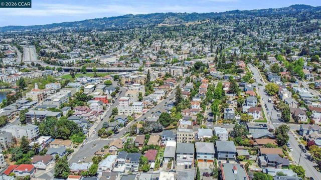 650 Hillsborough St, Oakland, CA 94606