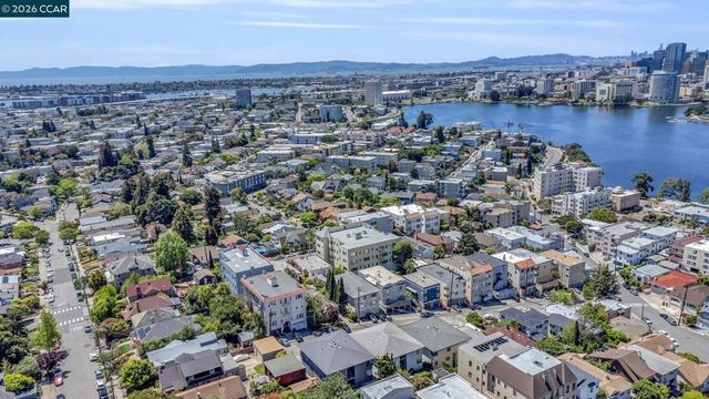 650 Hillsborough St, Oakland, CA 94606