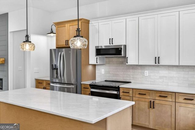 6220 Eagle Court, Gainesville, GA 30506