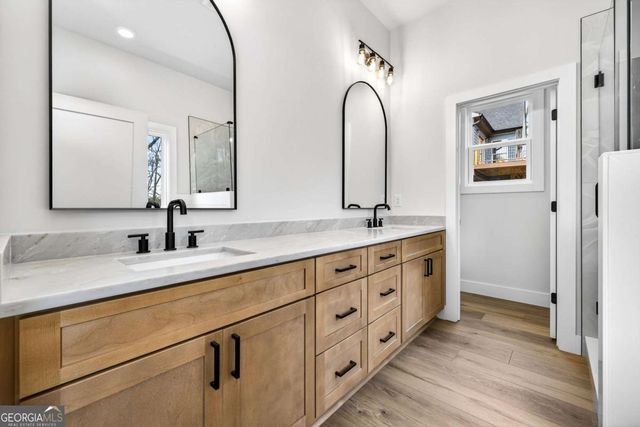 6220 Eagle Court, Gainesville, GA 30506