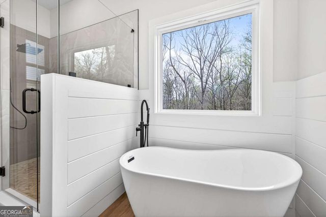 6220 Eagle Court, Gainesville, GA 30506